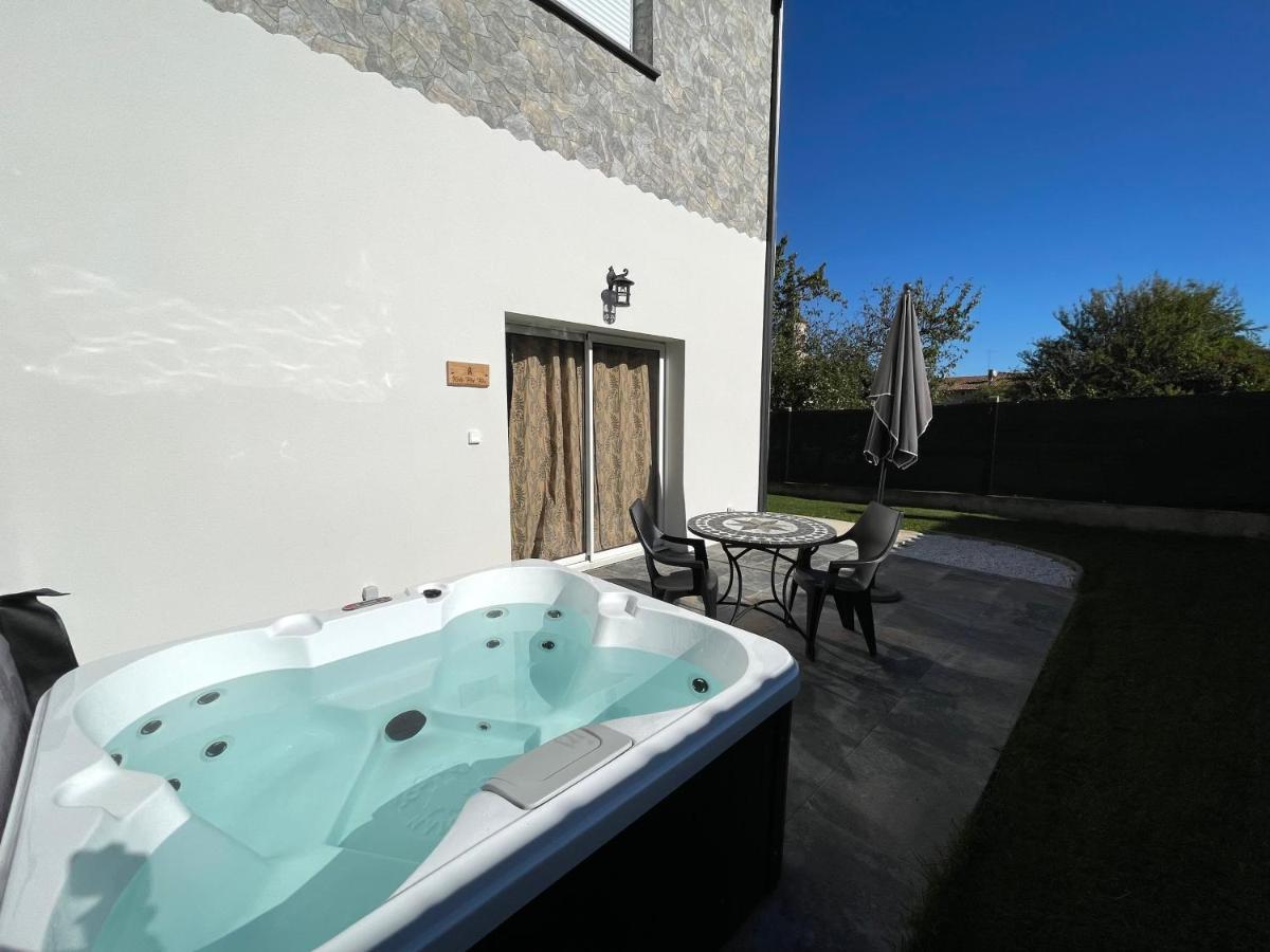 Siam Mahanakhon Appart & Spa Rieux-de-Pelleport Kültér fotó